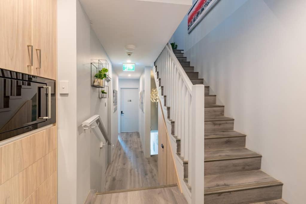 Luxe Ensuite Double Room - Ac - Next To Central&Cbd - Near Darling Harbour& Chinatown& Usyd& Uts ซิดนีย์ ภายนอก รูปภาพ